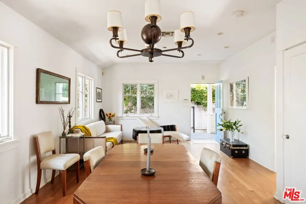 2621 Grandview Avenue, Venice, California 90291 home-pic-17